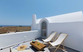 Bianco Diverso Suites